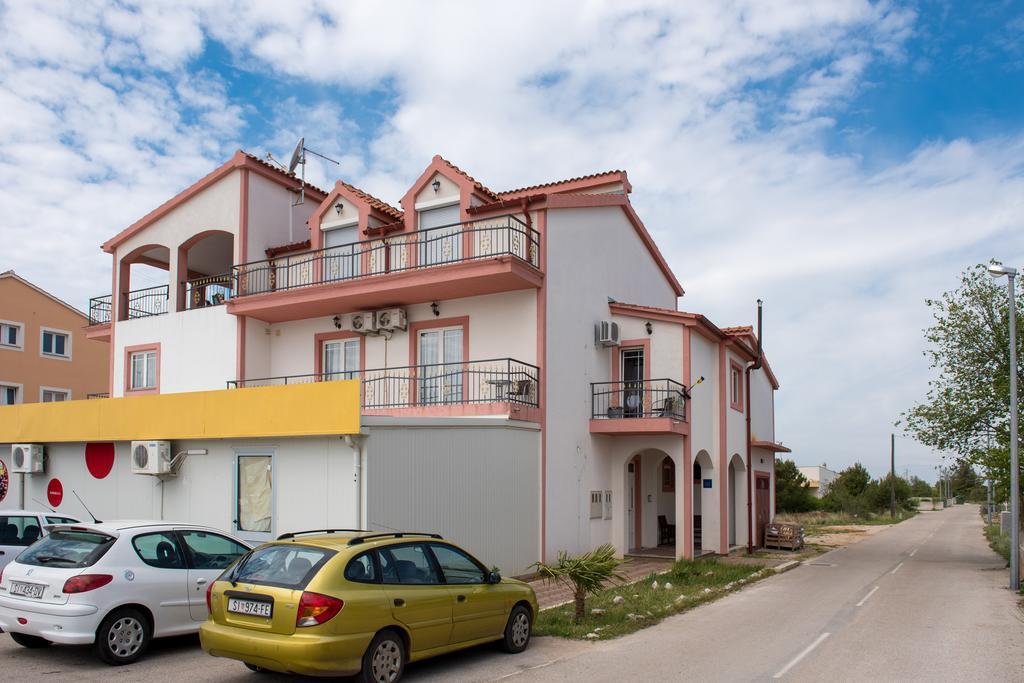 Apartmani Krka Rooms Lozovac Exterior foto