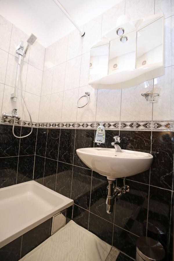 Apartmani Krka Rooms Lozovac Exterior foto